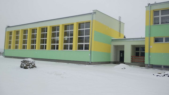 Zakończyliśmy prace termomodernizacyjne w budynkach Szkoły Podstawowej i Biblioteki