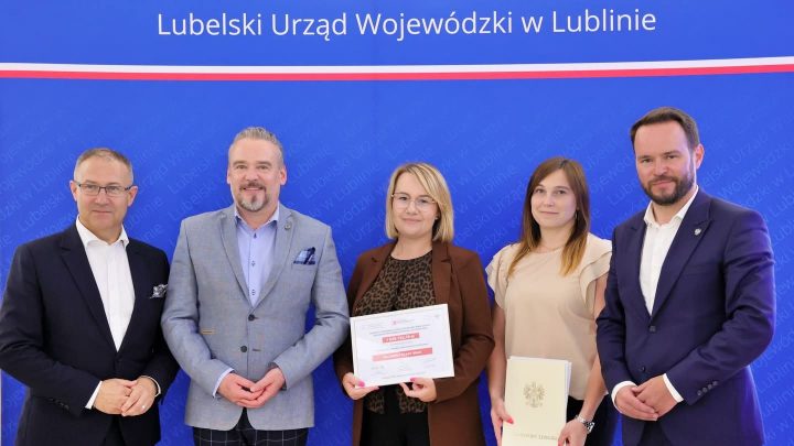 Umowa podpisana na budowę drogi gminnej w msc Skorodnica – znacząca inwestycja dla gminy