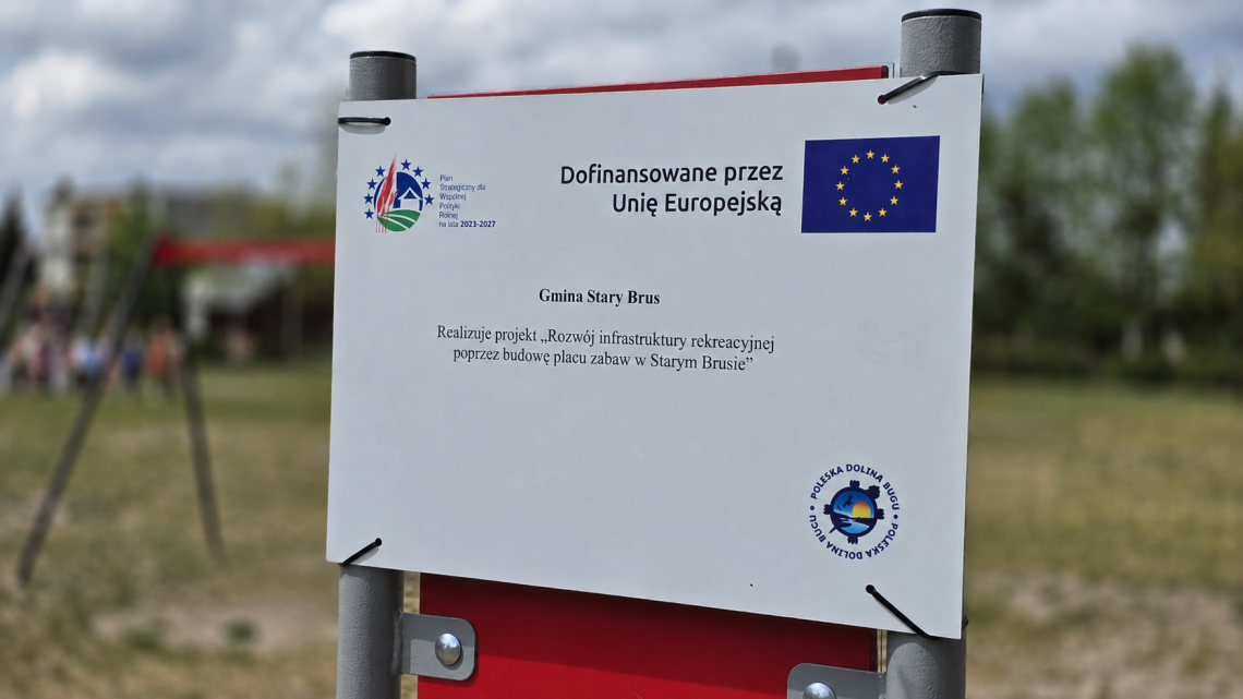 Rozwój infrastruktury rekreacyjnej poprzez budowę placu zabaw w Starym Brusie